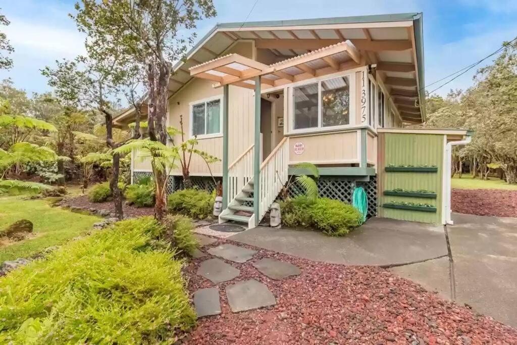Hau'Oli Place Tiki Cottage In Volcano Exteriér fotografie